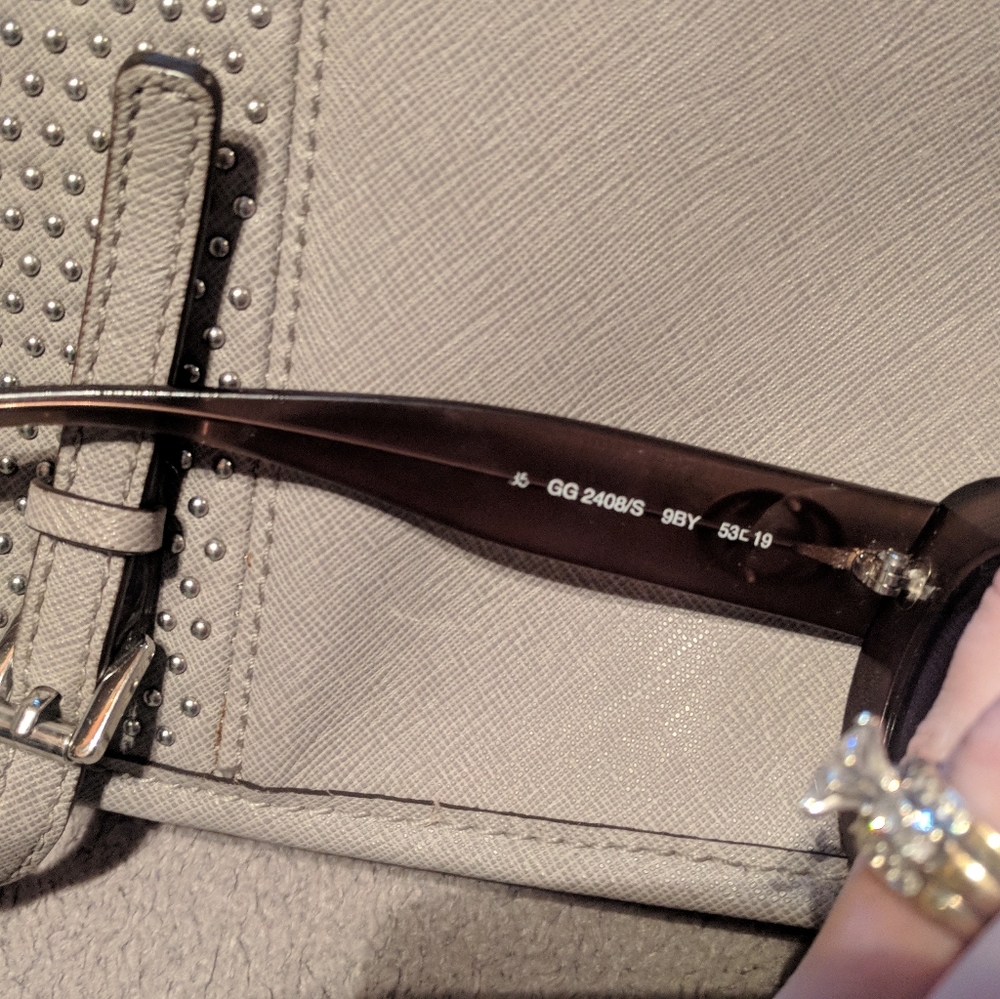 Authentic Gucci sunglasses - Picture 4 of 11